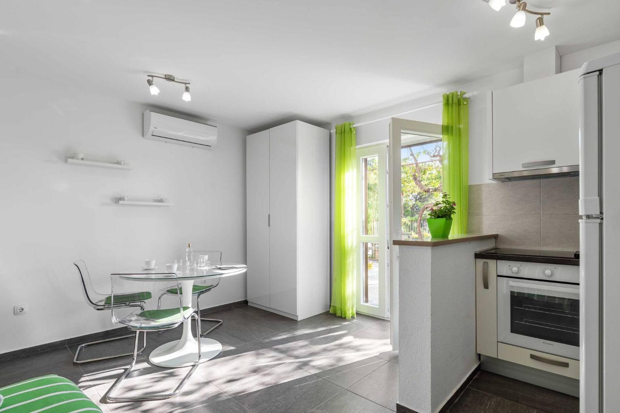 Studio Apartment Sekula Шибеник Экстерьер фото