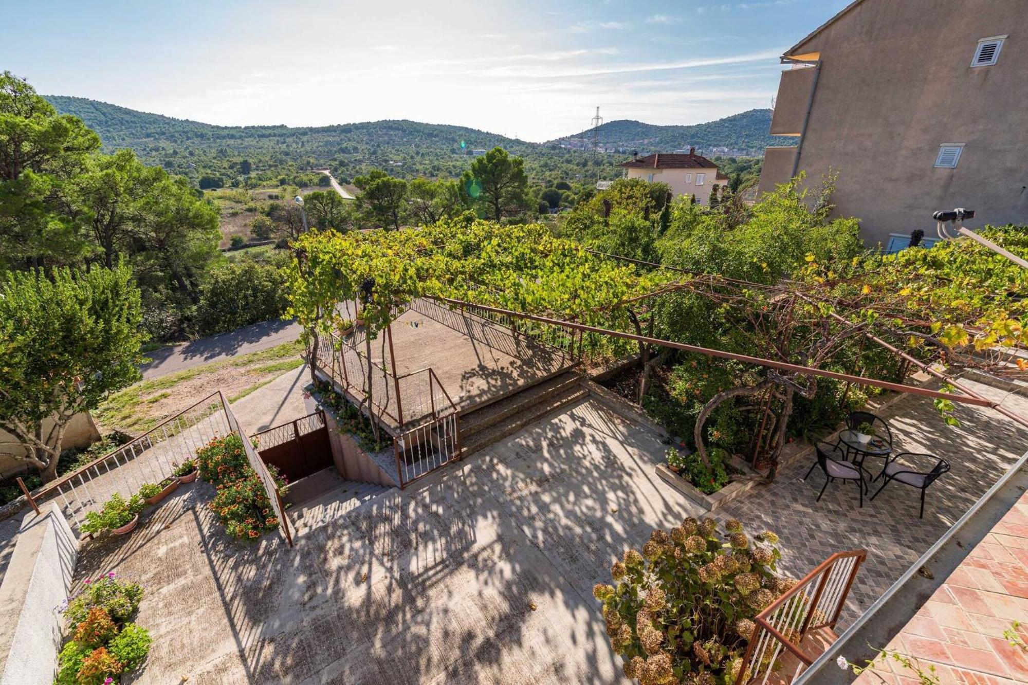 Studio Apartment Sekula Шибеник Экстерьер фото